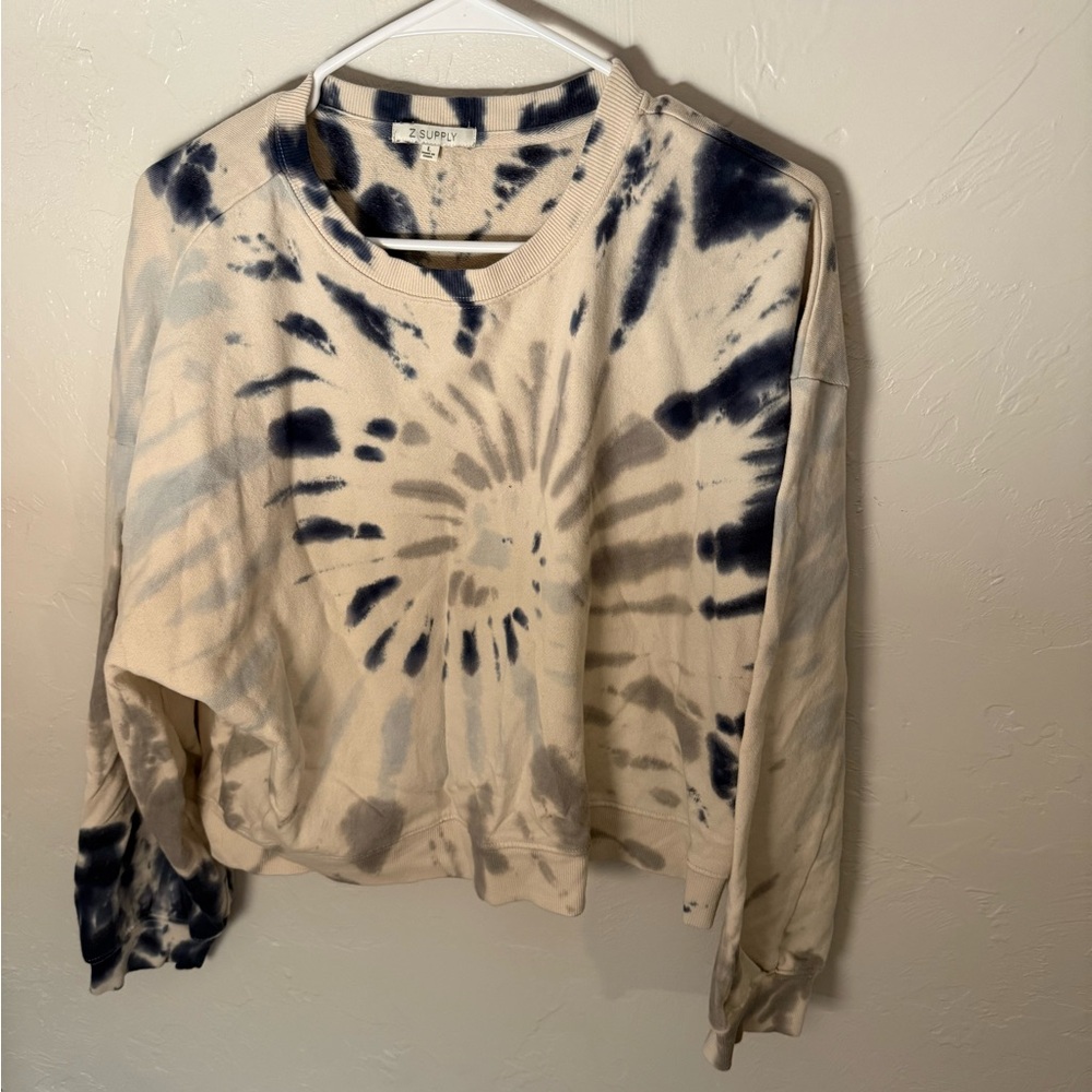 Z Supply Cream and Navy Spiral Tie-Dye Crewneck Sweatshirt